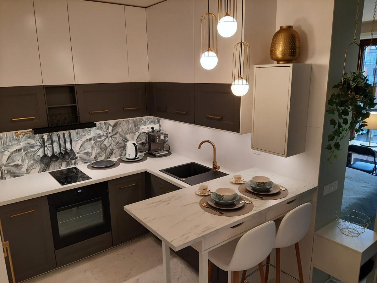 Siedmiogrodzka - Most Handy Location, Aircon & Garage Free Apartment Warsaw Exterior photo