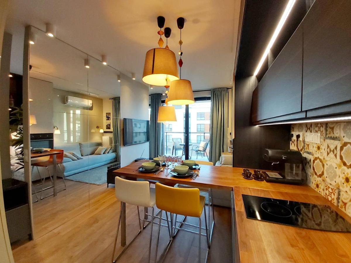 Siedmiogrodzka - Most Handy Location, Aircon & Garage Free Apartment Warsaw Exterior photo