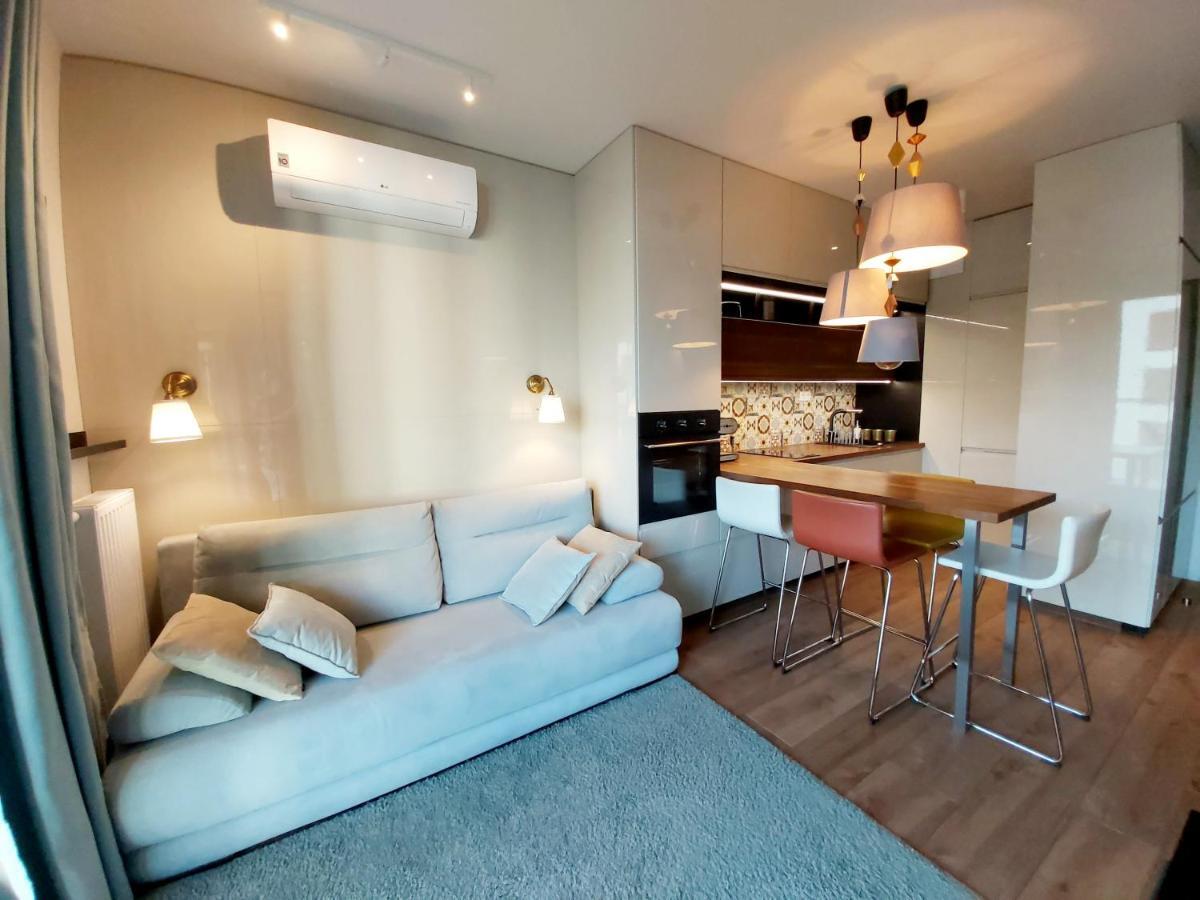Siedmiogrodzka - Most Handy Location, Aircon & Garage Free Apartment Warsaw Exterior photo